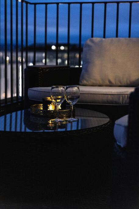 Modern 3Bed Room Sea View Apartment @ Oslo Barcode 외부 사진